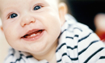 Mẹo giúp trẻ bớt khó chịu khi mọc răng