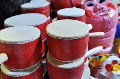 Những lưu ý khi mua đồ chơi Trung Thu cho con
