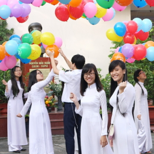 Đề thi khảo sát chất lượng đầu năm lớp 11 môn Toán năm 2015 - 2016 trường THPT Thuận Thành số 1, Bắc Ninh