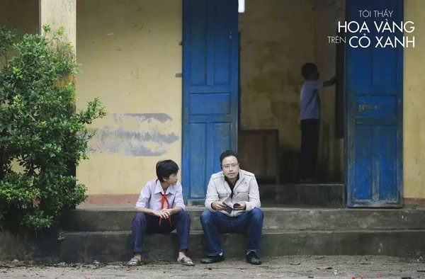 Tôi thấy hoa vàng trên cỏ xanh