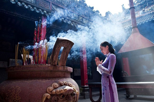 Những kiêng kỵ nên tránh khi đi chùa mùng một Tết - Những điều tuyệt đối không nên làm khi đi lễ chùa - VnDoc.com