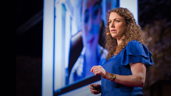 Học tiếng Anh với TED: Tại sao suy nghĩ bạn xấu xí lại không tốt cho bạn? Học tiếng Anh qua video cùng Meaghan Ramsey