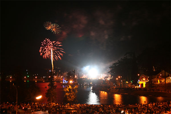 Festival Hoa Đà Lạt - Lễ hội hoa đặc sắc nhất trong năm