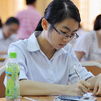 Đề thi học kì 1 môn Toán lớp 12 trường THPT Phan Ngọc Hiển, Cà Mau năm học 2015 - 2016