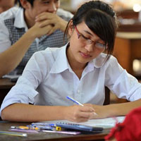 Đề thi học sinh giỏi môn Sinh học lớp 11 trường THPT Nguyễn Huệ, Phú Yên năm học 2013 - 2014