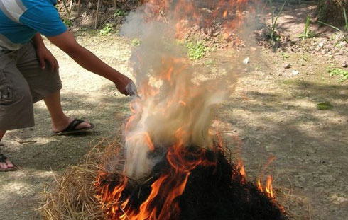 Hướng dẫn cách bốc bát hương ngày cuối năm