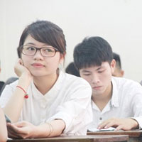 Đề thi học kì 2 môn Ngữ văn lớp 10 trường THPT Chu Văn An, Quảng Trị năm học 2014 - 2015