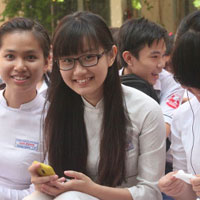 Đề thi giữa học kì 2 môn Toán lớp 12 trường THPT Phan Văn Trị, Cần Thơ năm học 2015 - 2016