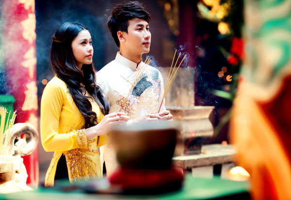 Bài khấn xin giải trừ vận hạn khi đi chùa