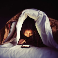 Lý do khiến bạn sẵn sàng "ném smartphone" trước khi đi ngủ