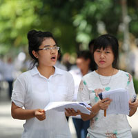 Đề thi giữa học kì 2 môn Lịch sử lớp 10 trường THPT Đào Duy Từ, Thanh Hóa năm học 2014 - 2015