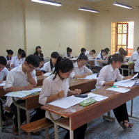 Đề thi học kì 2 môn Địa lý lớp 10 trường THPT Chuyên Lê Quý Đôn, Bình Định năm học 2014 - 2015