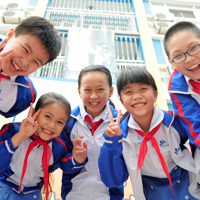 Đề thi học kì 2 môn Tiếng Anh lớp 3 năm 2015 trường tiểu học Phạm Văn Đồng