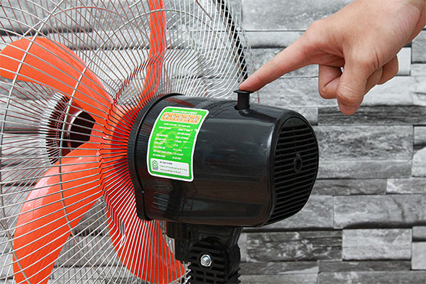 Những sự cố thường gặp ở quạt điện và cách khắc phục