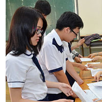Đề thi thử THPT Quốc gia môn Ngữ văn năm 2016 trường THPT Chuyên Nguyễn Huệ, Hà Nội (Lần 3)
