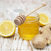 Mẹo chữa đau họng nhanh bằng mật ong