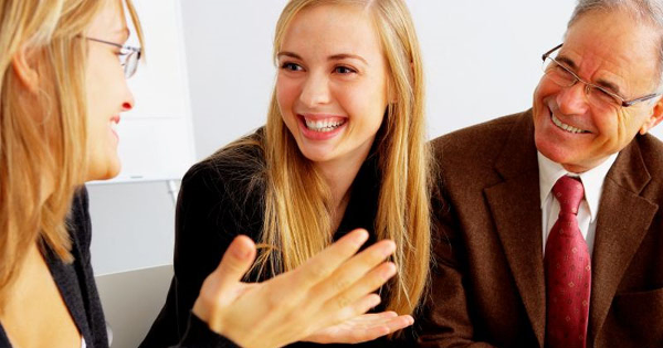 Thảo luận về công việc nơi công sở bắng Tiếng Anh