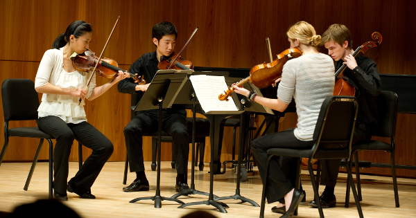 Thuật ngữ tiếng Anh về âm nhạc Từ vựng luyện thi nói IELTS theo chủ đề: Music