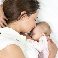 Mách mẹ bí quyết “gọi” sữa về dồi dào sau sinh