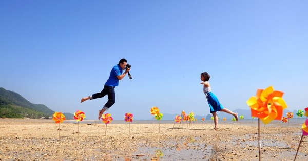 Các bước của phương pháp luyện nghe chép chính tả Luyện nghe chép chính tả: A New Camera