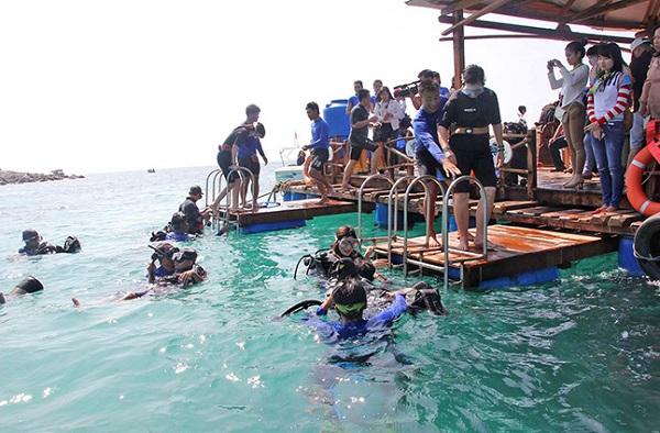 Đề kiểm tra học kỳ 2 môn tiếng Anh có đáp án năm học 2016 - 2017