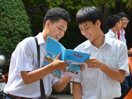 Hướng dẫn sử dụng Atlat Địa lý Việt Nam hiệu quả Hướng dẫn sử dụng Atlat Địa lý Việt Nam hiệu quả