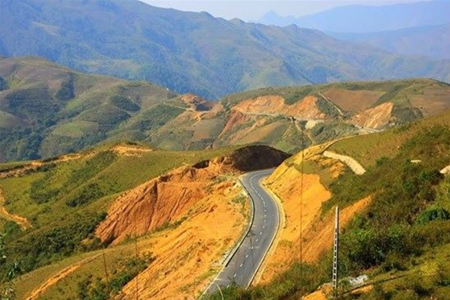 Giải bài tập SGK môn Tự nhiên xã hội 3 bài 68: Bề mặt lục địa (Tiếp theo)