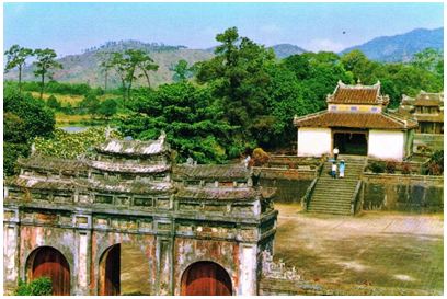 Lý thuyết Lịch sử 10 bài 25: Tình hình chính trị, kinh tế, văn hóa dưới triều Nguyễn (nửa đầu thế kỉ XIX)