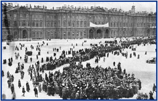 Lý thuyết Lịch sử 11 bài 9: Cách mạng tháng Mười Nga năm 1917 và cuộc đấu tranh bảo vệ cách mạng (1917 - 1921)