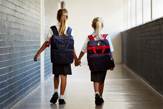 Tả công dụng của chiếc cặp sách