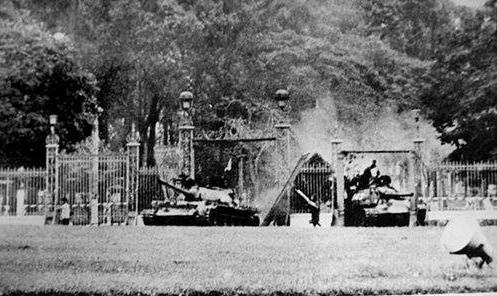 Giải Vở bài tập Lịch sử lớp 5 bài 26