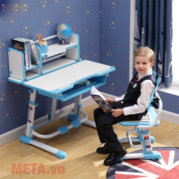 Bàn ghế học thông minh