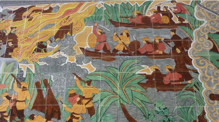 Trắc nghiệm lịch sử: Vua Quang Trung có họ gốc là gì?