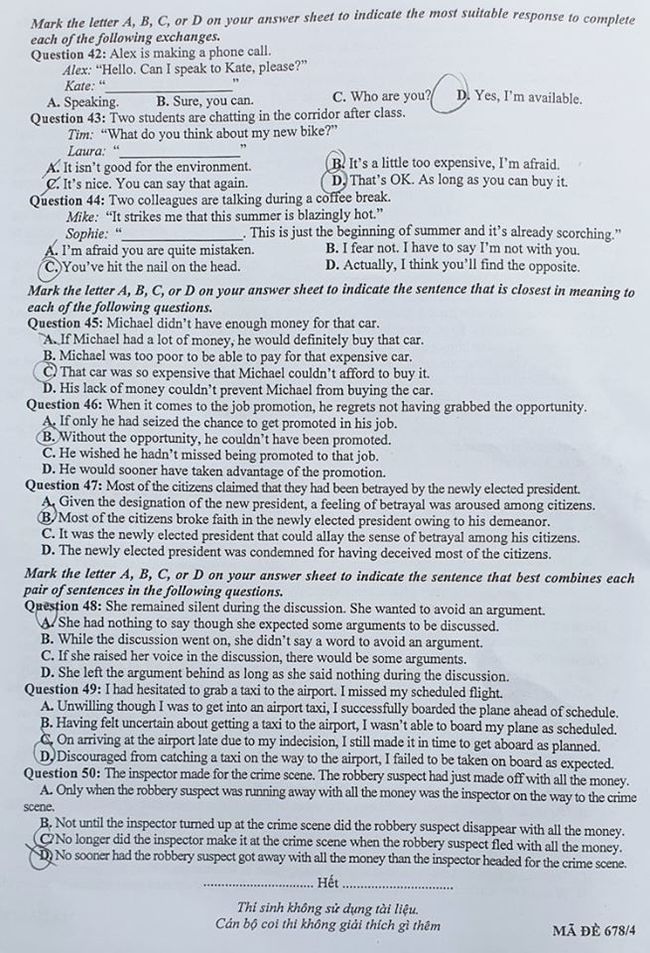Đề thi tuyển sinh vào lớp 10 môn Anh năm 2020 Chuyên KHXH&NV ảnh 4