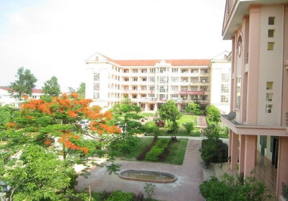 THPT Chuyên Lào Cai