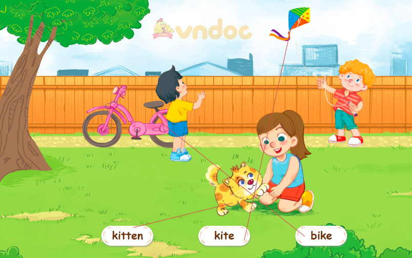 Giải SBT Unit 2 lớp 2 In the backyard