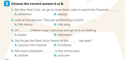 Giải SBT Tiếng Anh lớp 7 Global Success Unit 9 Vocabulary & Grammar