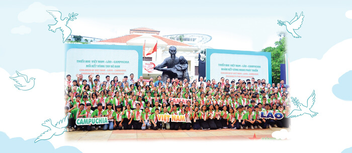 Đọc: Vòng tay bè bạn lớp 4