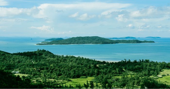 Viết đoạn văn từ 150 đến 200 chữ để giới thiệu tập ảnh đó với người xem