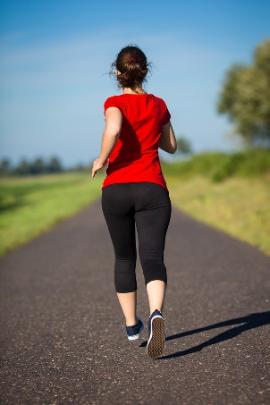 Luyện nghe Unit 1 lớp 11 Smart World minh họa 6