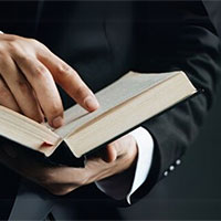 Giáo án Ngữ văn 8 Bài 10: Viết một nhan đề và sáng tạo một tác phẩm mới  